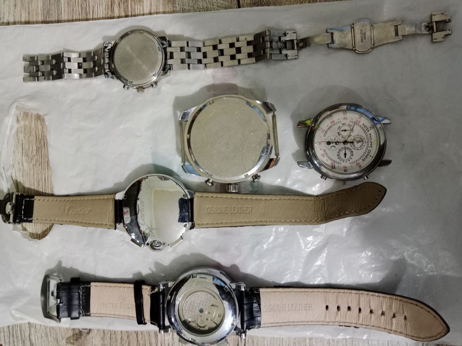 Продаю наручные часы