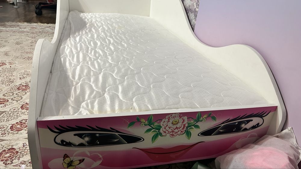 Продам детскую кровать для принцесс