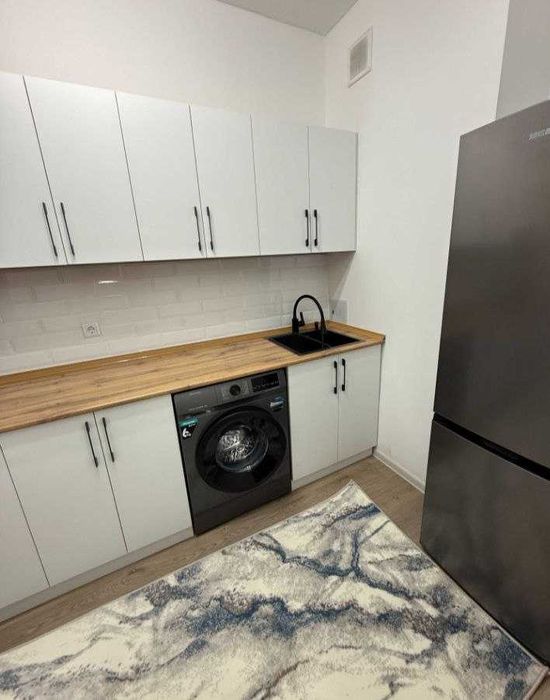 Ассалом сохил 1 комнатная 9 этаж . 16 Ти этажного дома