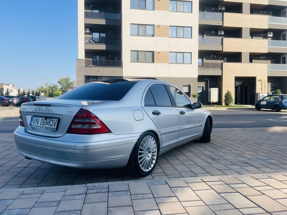 Vand Mercesdes c 200