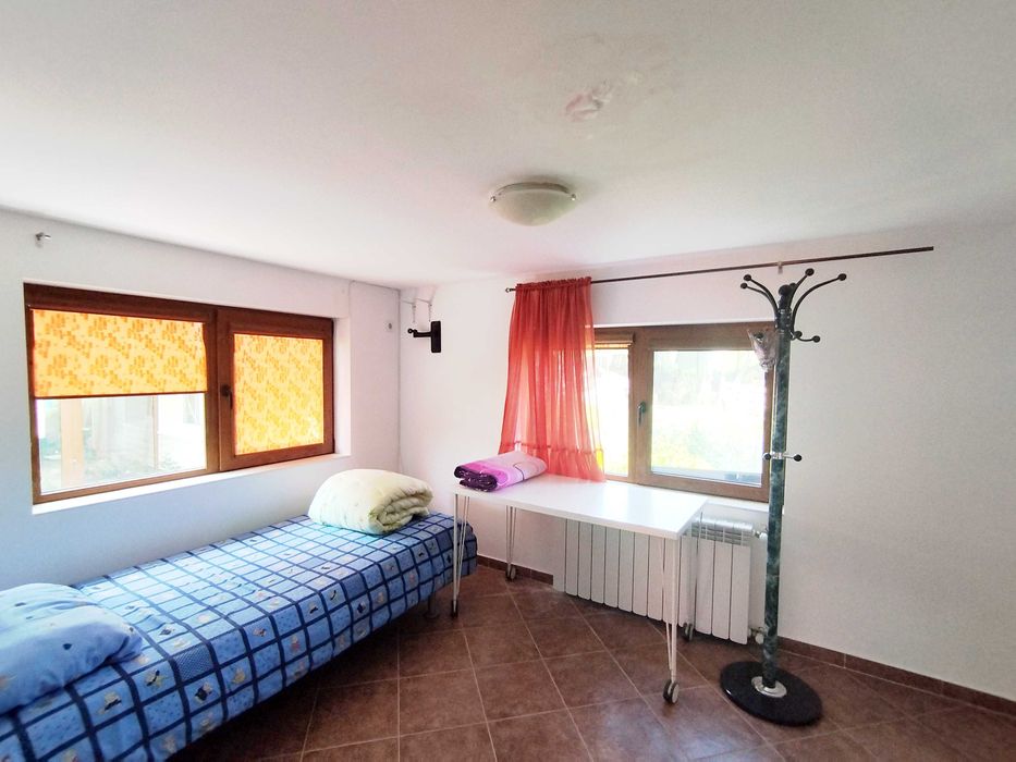 Продава къща в с. Горочевци