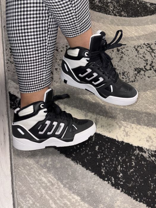 Adidasi original Adidas Midcity Mid