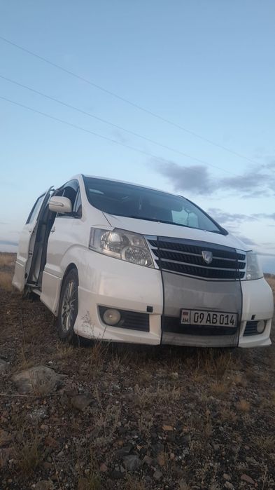 Продам срочно машину