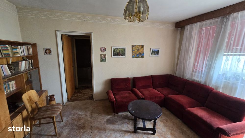Apartament 3 camere, Craiovei, etaj 3/4