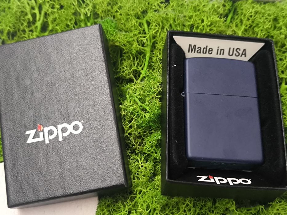 Bricheta zippo .