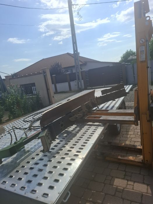 Utilaj pentru carnit taiat lăstari de vie hidraulic