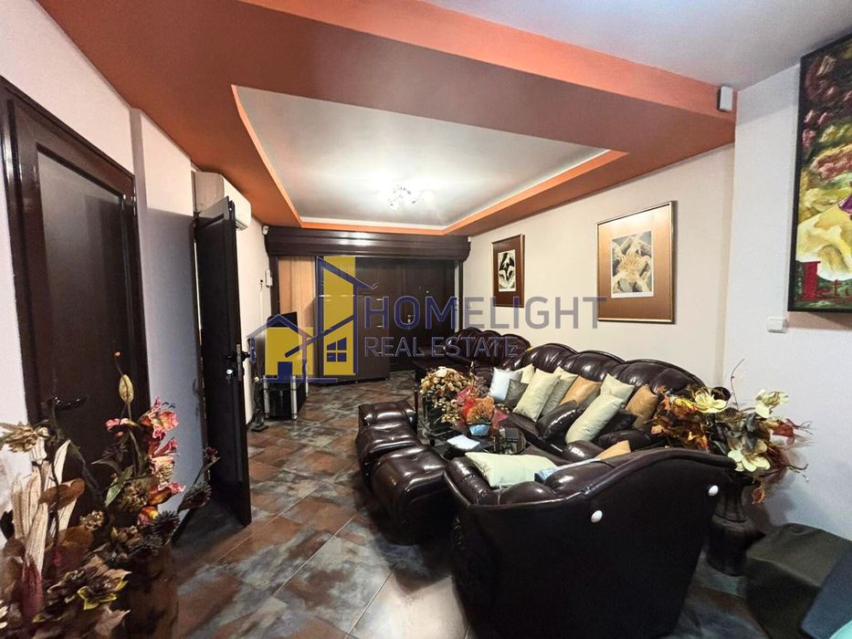 Продава се Офис в София, Витоша - 120 кв.м за 2250 €/кв.м - Снимка #1