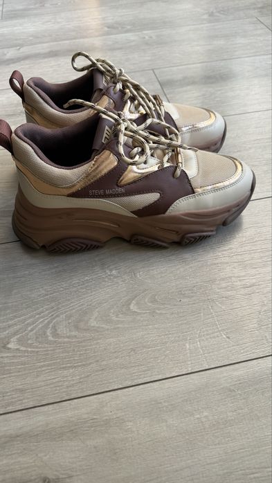 Маратонки Steve Madden 40 номер