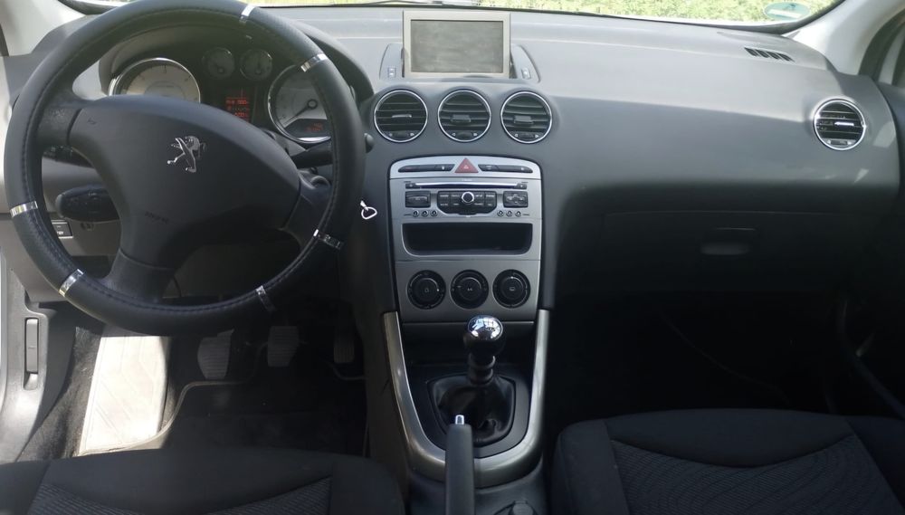 Vând Peugeot 308