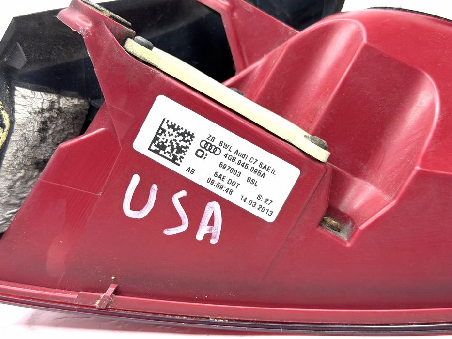 Ляв външен стоп AUDI A7 4G 4G8945095A