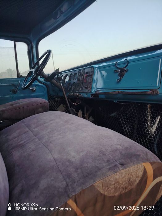 Zil 130 sotiladi