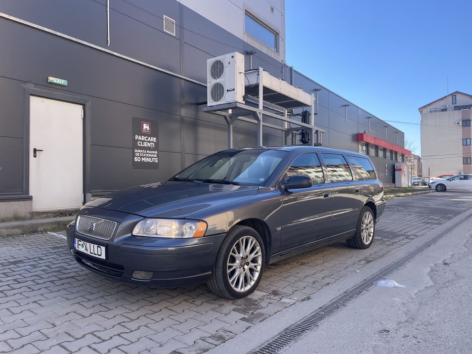 2005 Volvo V70 D5 , 185 cp, 6 viteze manual, stare Buna !