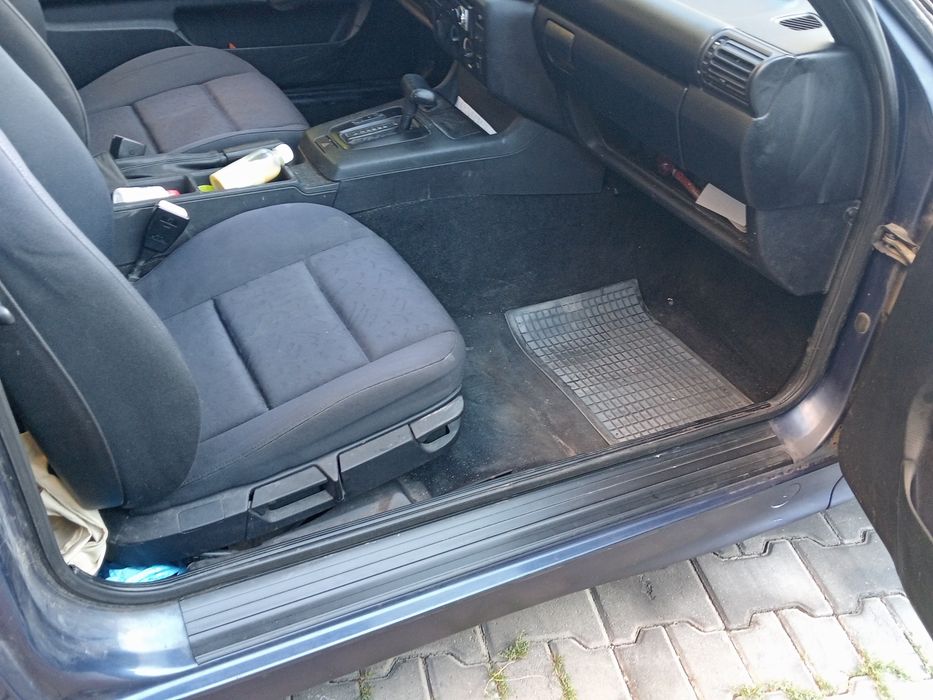 Vând BMW E36 compact coupe 1,6  injecție