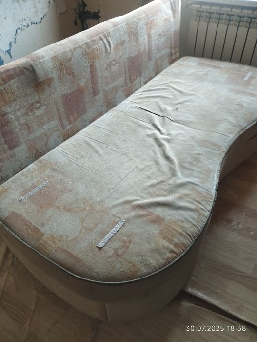 Продам диван в хорошем состоянии