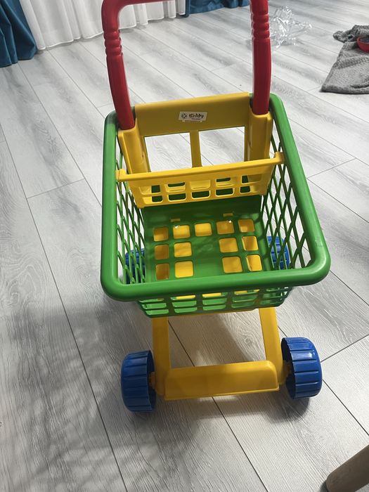 Игрушки мягкие))