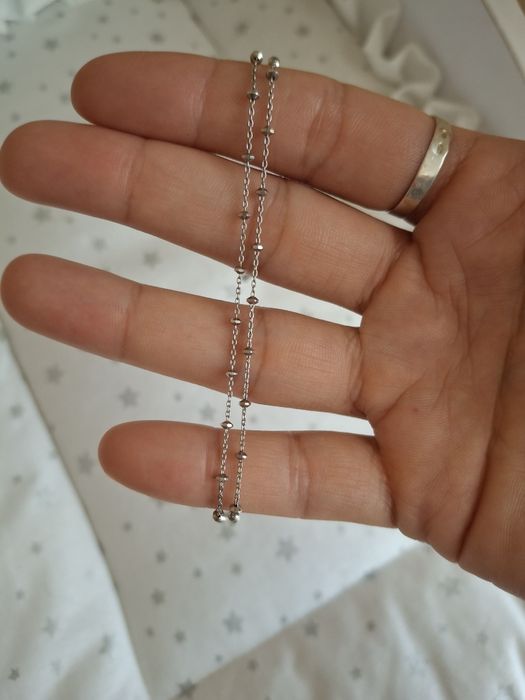 Продам серебряную цепочку с шариками