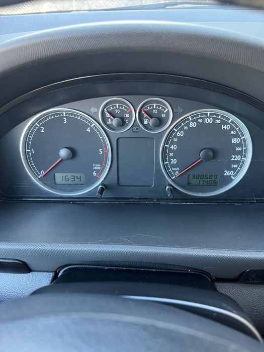 VW Sharan 1.9 TDI – 2004 – 7 locuri
