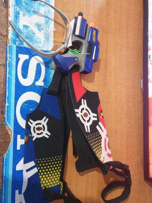 Pistol jucarie copii NERF cu ochelari si vesta