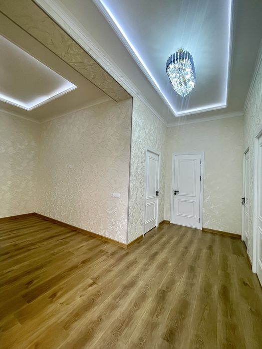 Yengi qurilgan xovli sotiladi.Evro remont.To’labek maxalasida.4ta xona