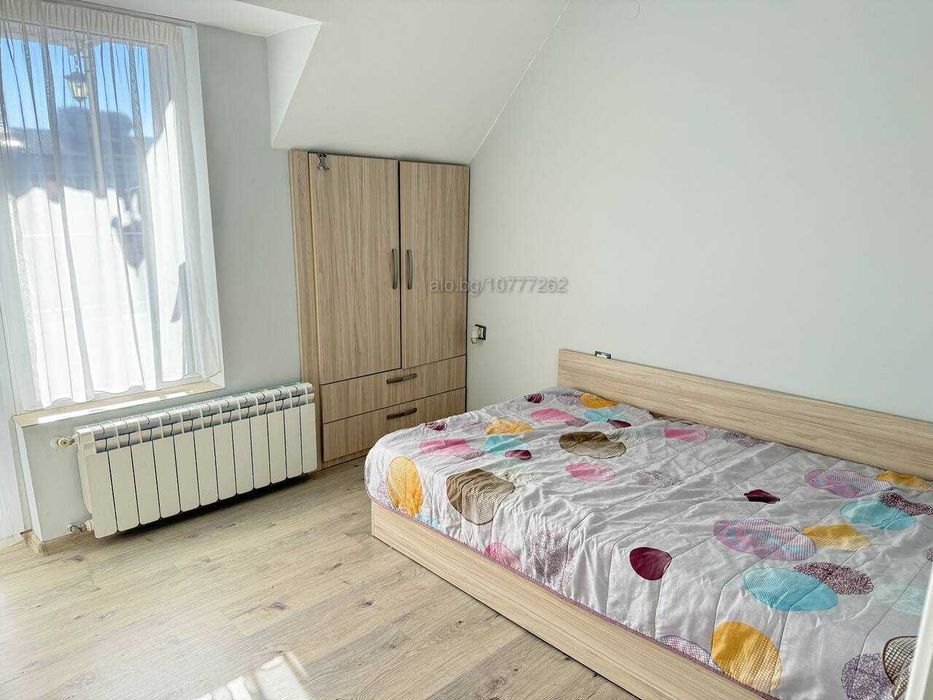 Дава се под наем Тристаен апартамент в Бургас, Възраждане - 65 кв.м за 459 € - Снимка #1