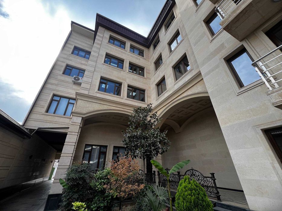 Современный офис с санузлами в каждом кабинете — 334 м² по 19$/м² (55)