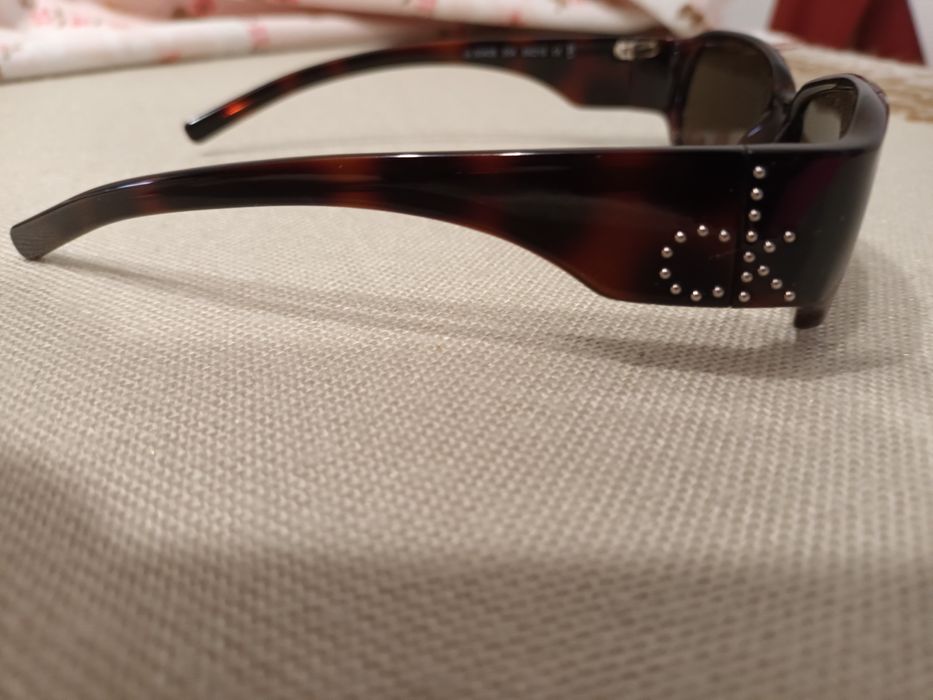 Vand ochelari de soare pentru barbati