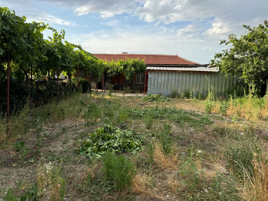 Продава се Промишлена сграда в с. Труд, Област Пловдив - 826 кв.м за 109 €/кв.м - Снимка #1