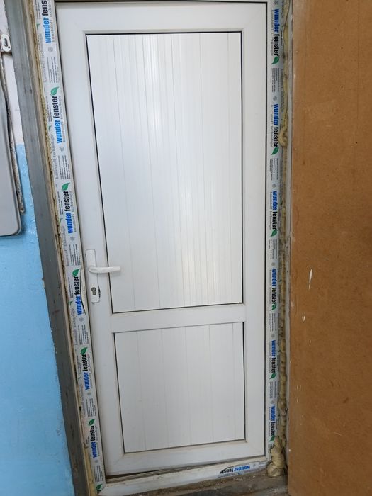 Дверь входная железная