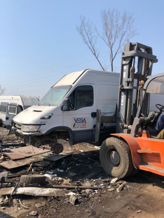 Iveco Daily 2300 cmc 2006 Dezmembrez/Dezmembram