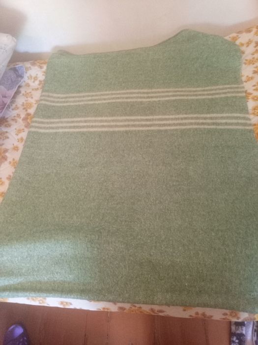 Продам одеяла ,разные советские и современные плед--одеяло