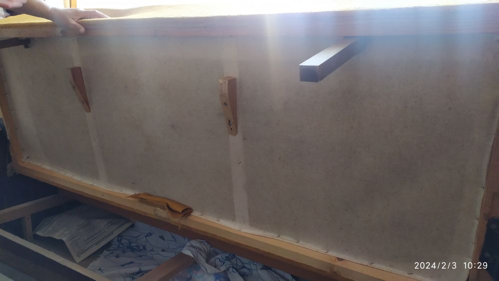 Разтегателен диван