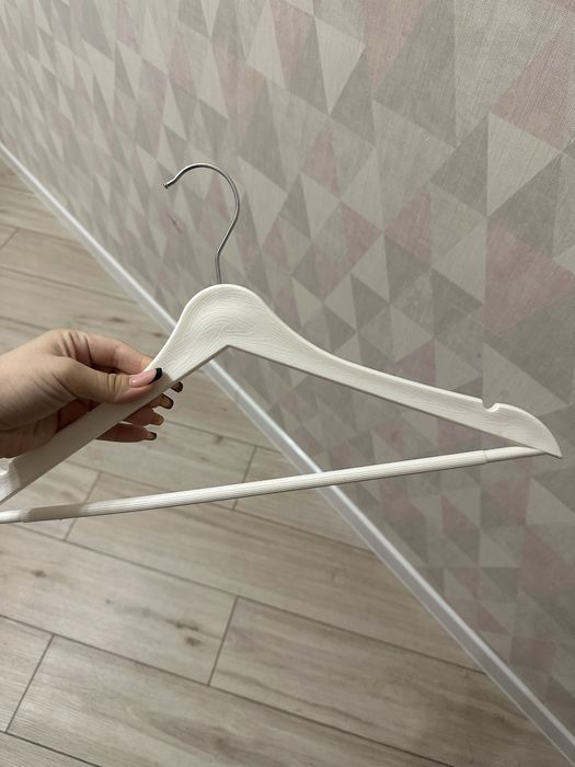 Вешалки 200 тг штук