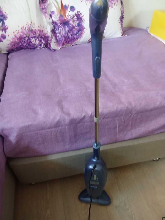 Вертикална прахосмукачка 600 W - 23 евро..