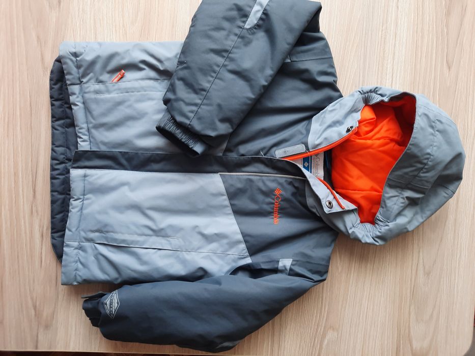 Куртка на мальчика 4-6 лет