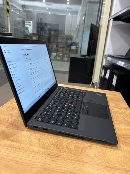 Като нов! Лаптоп Lenovo T470s i7/24GB/512GB с 3 мес. гаранция!