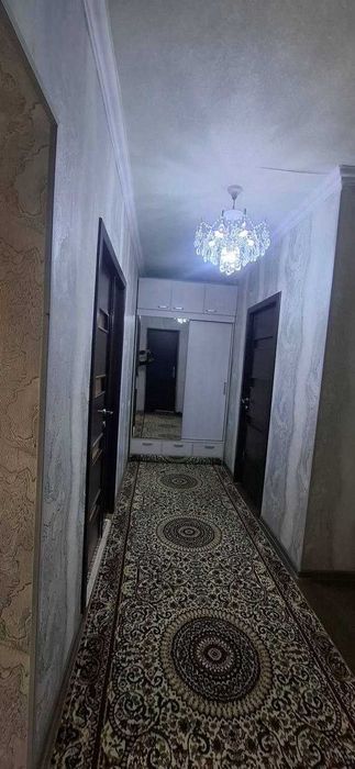 3 хоналик квартира 2 кават кирпичный дом, 7 микр, военгородок