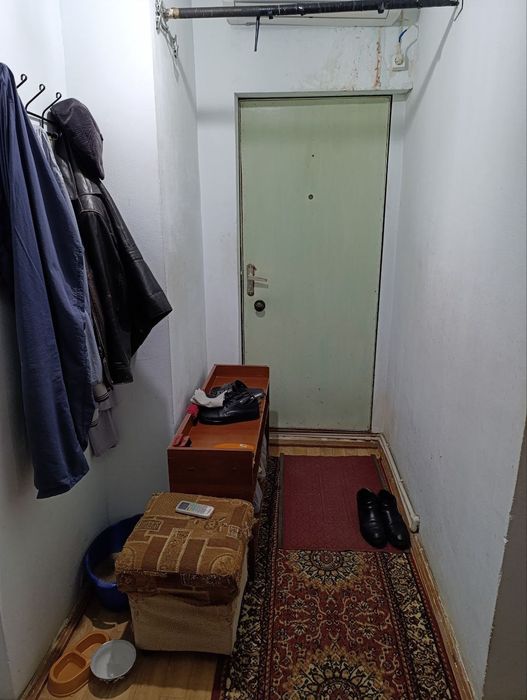 Продаётся  трёхкомнатная квартира в центре города Джизак