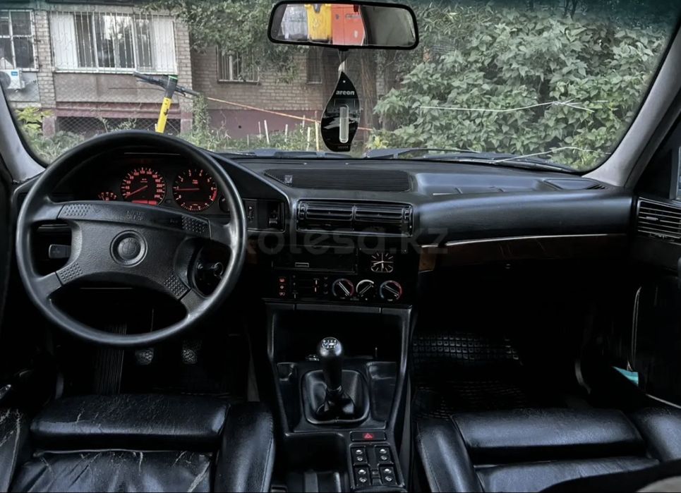Срочно продам бмв е34
