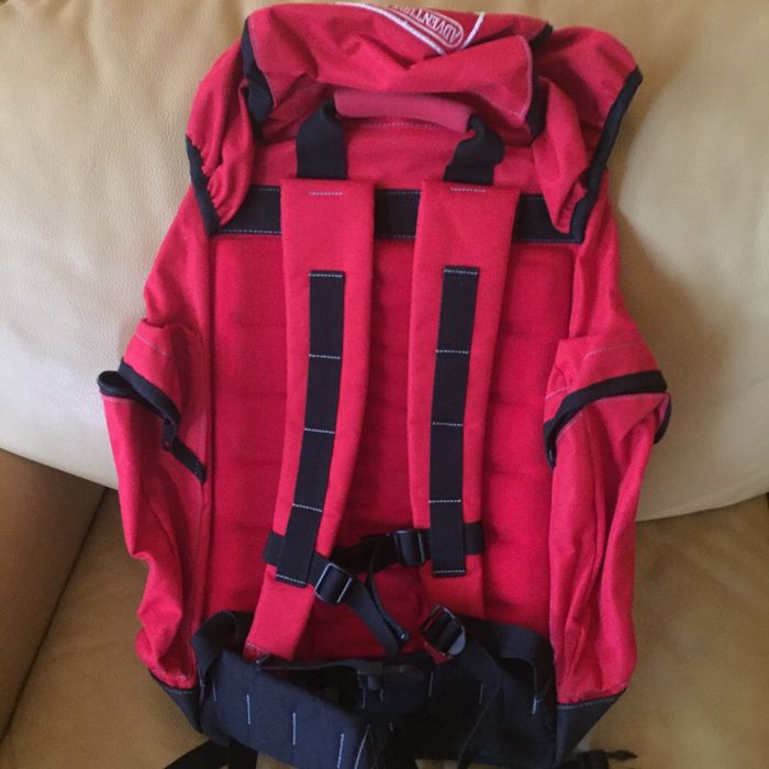 Rucsac exceptional, ORIGINAL, nou, ! Pentru drumetii sau sport!