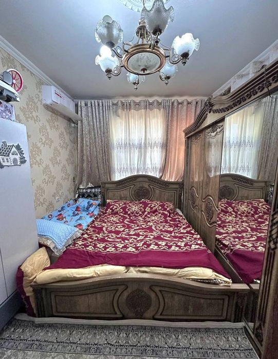 Массив Феруза продаётся 3-х комнатная квартира