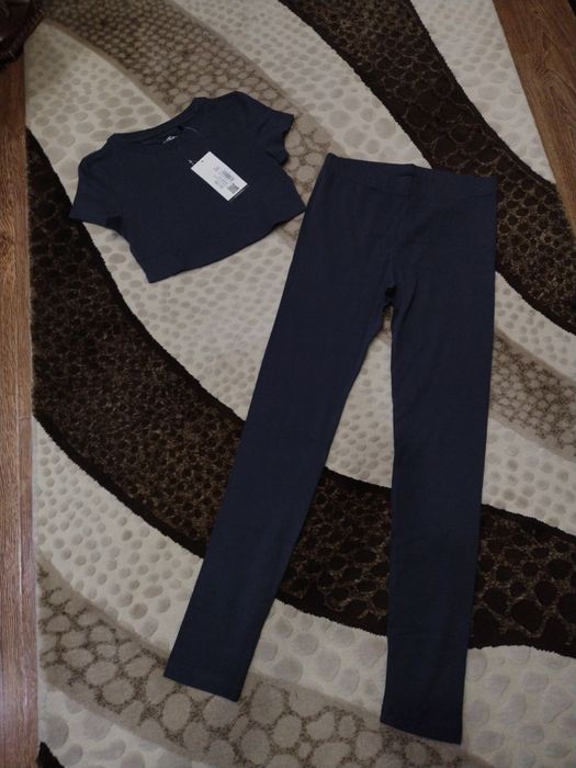 Продам форму для гимнастики. Топик с ласинами.