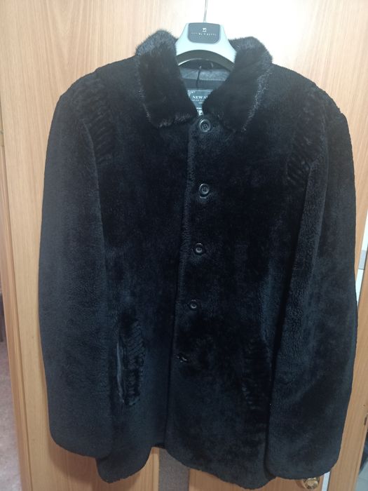 Шуба мутоновая воротник норка