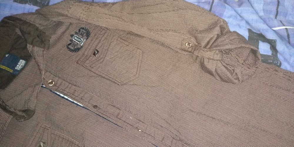 Oferta! Camasa BBT Oasis Denim UK, maron cu maneca lunga , buzunare