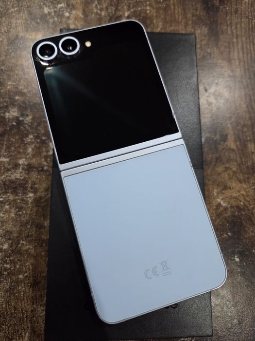 Galaxy Z Flip 6 5G Blue 256 gb
