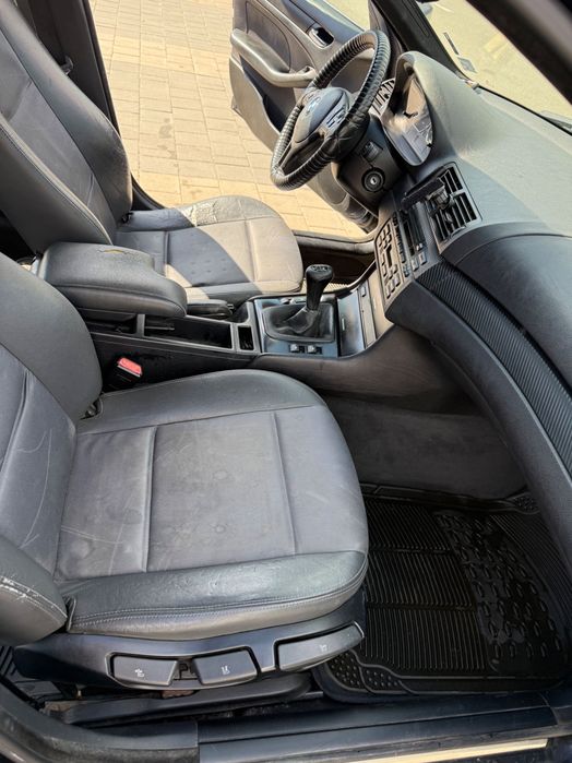 Лек автомобил BMW E46 330d Facelift