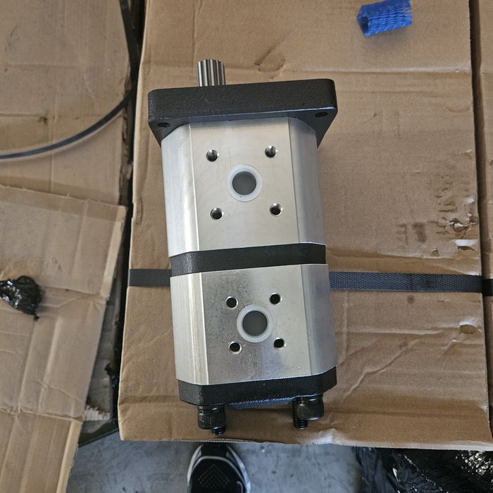 Pompa hidraulica tractor landini