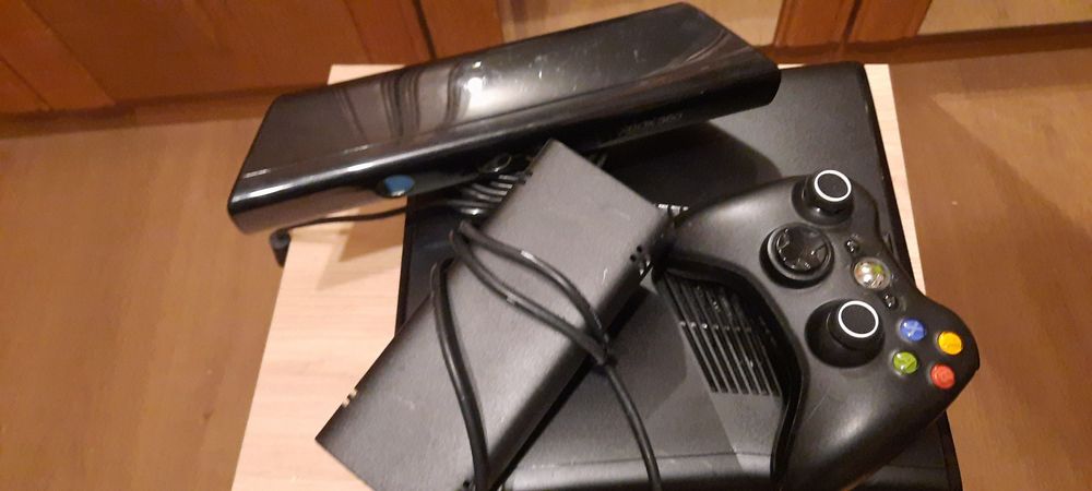 Xbox360  cu kinekt  modat rgh3