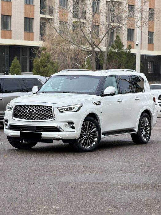 Sotuvda Infiniti QX 80 7S avtomashinamiz