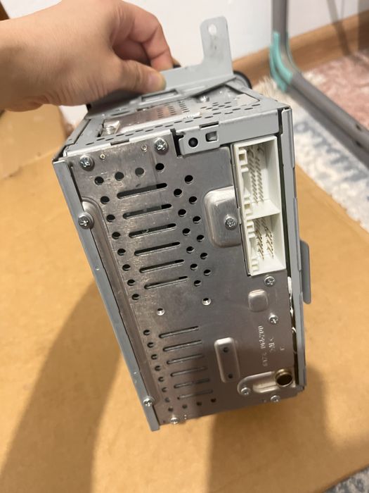 штатный магнитофон