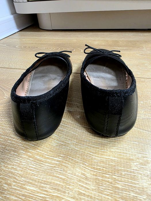 Balerini negri H&M marimea 28 pentru evenimente  cu bereta si toc